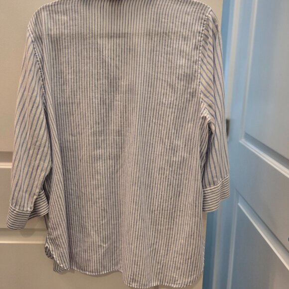 Chico's Blue and White Stripe No Iron Linen - Picture 1 of 4